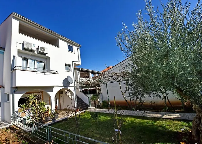 Nice And Fun Apartment Ranka